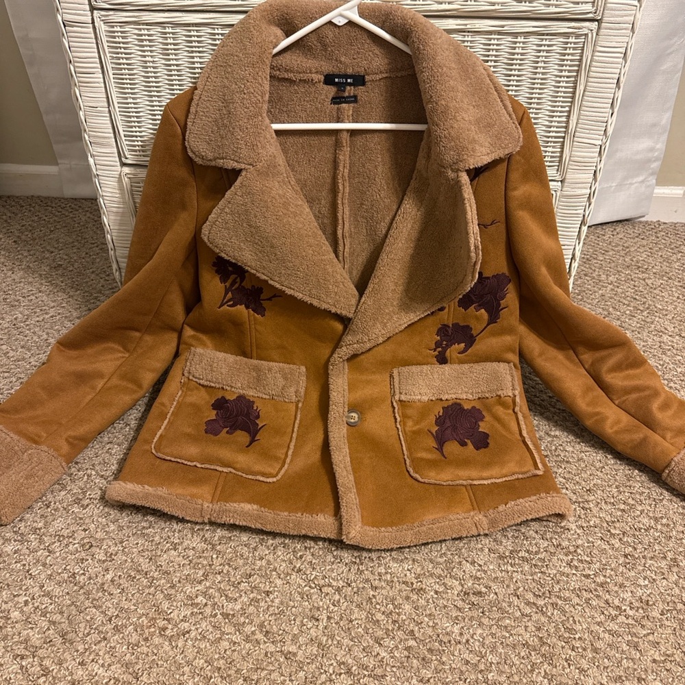 Miss Me Boho Western Floral Embroidered Sherpa Faux Leather Shacket Cottagecore - Picture 2 of 8